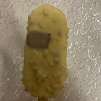 Magnum Dondurmasında Yabancı Madde Ve İlgisiz Müşteri Hizmetleri