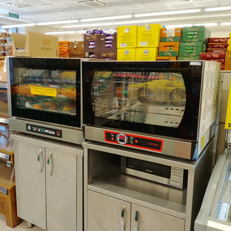Şok Market Fırın Hijyen Sorunu Ve Maşa Eksikliği