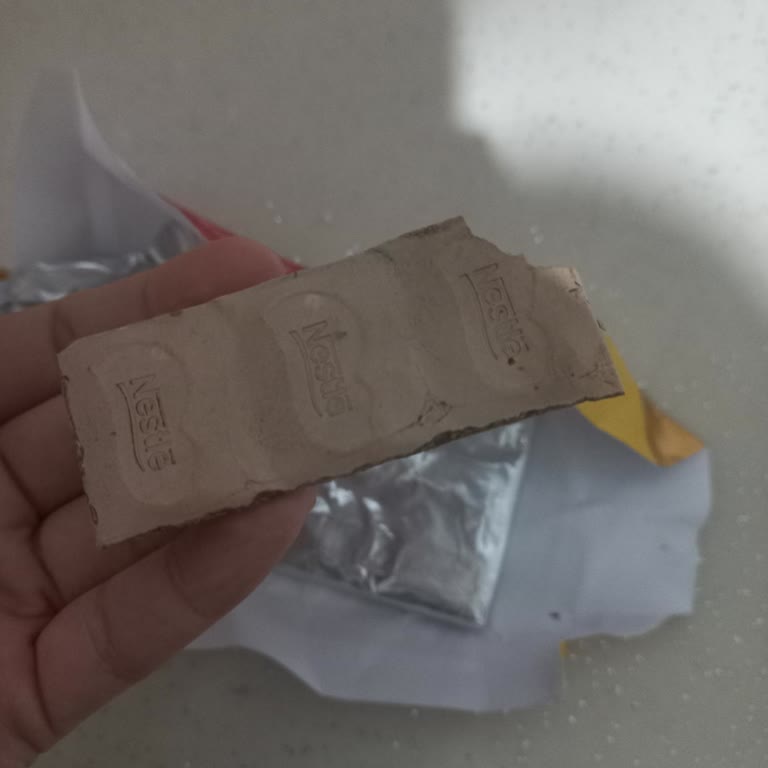 Nestle Nostalji Çikolatasının Bozuk Çıkması