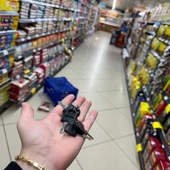 Kim Market Personel İlgisizliği