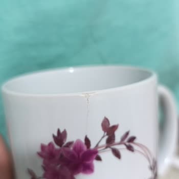 Kırık Gelen Kupa Ve İlgisiz Müşteri Hizmetleri