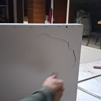 Minar Mobilya Kırık Gelen Makyaj Aynası İçin Çözüm Bekleniyor