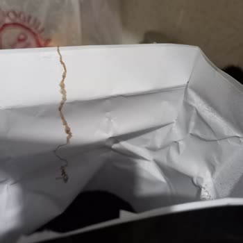 Çayın İçinden Naylon Parçası Çıktı: Aile Sağlığımız Tehdit Altında!