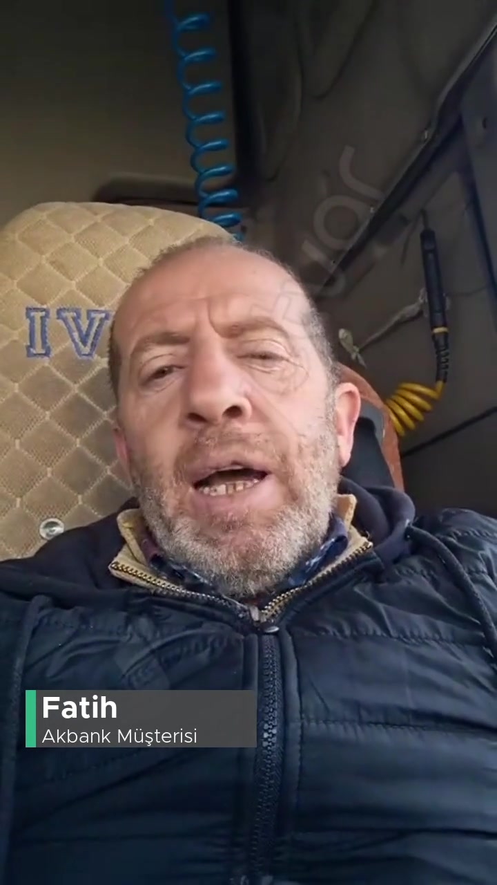 Akbank'tan Çektiğim Kredinin Aynı Anda Geri İade Edilmesi videonun kapak resmi