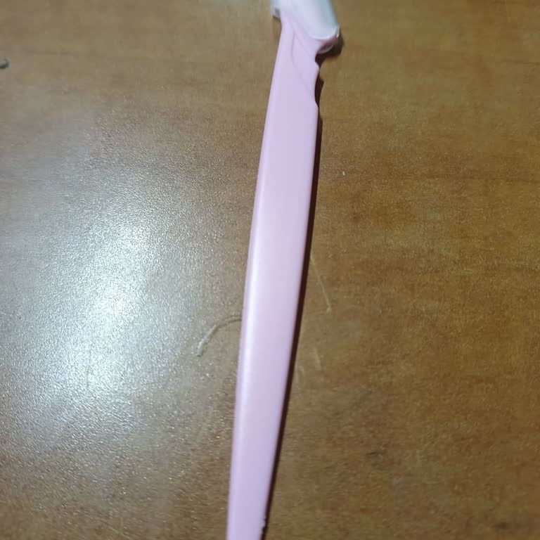 AliExpress Sent the Wrong Item Instead of Mini Electric Shaver