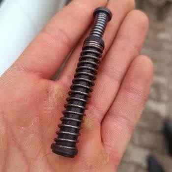 Görev Silahında Güvenlik Sorunu: Plastik Parça Kırığı