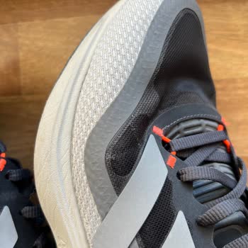 Adidas Ayakkabıda Beklenmedik Dayanıksızlık