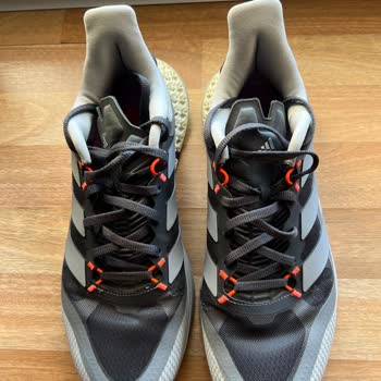 Adidas Ayakkabıda Beklenmedik Dayanıksızlık