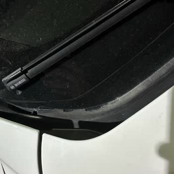 BMW 320ied F30 Araçta Plastik Parçaların Dayanıksızlığı