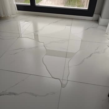 Sürekli Su Sızdıran Camlar Ve Çözülmeyen Sorunlar