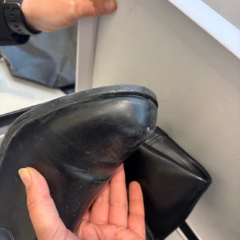 Nine West Çizme Kalitesizliği Ve Müşteri Hizmetleri Sorunu