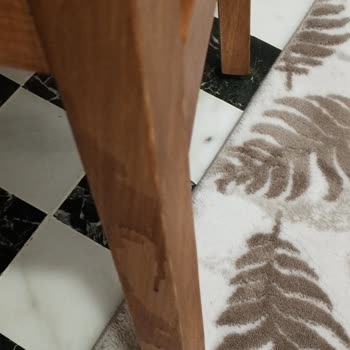 Sıfır Ürün Teslimatında Kırık Ve Lekeli Parçalar