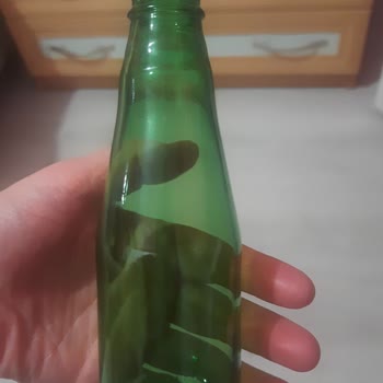 Boş Şişelerle Karşılaştım: Sırma Soda Üretim Hatası