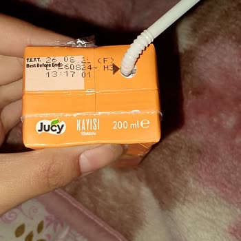 Jucy Kayısı Meyve Suyunun Tadı Ve Tarih Sorunu