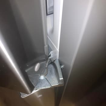 Bosch Buzdolabında Üretim Hatası Ve Yetersiz Müşteri Hizmetleri