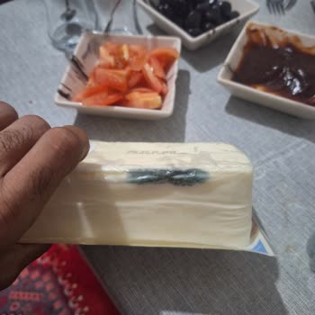 Küflenen Kaşar Peyniri Ve İletişim Sorunu