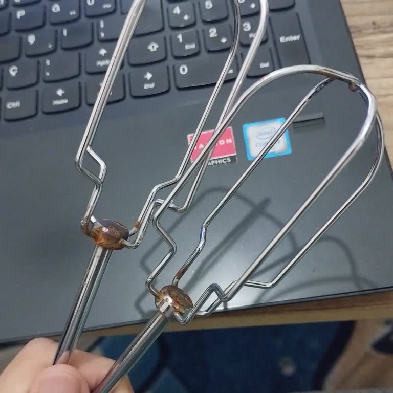 Paslanan Blender Ve Ulaşılamayan Müşteri Hizmetleri