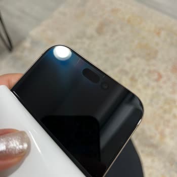 Çiziklerle Gelen Sıfır Telefon Ve Çözüm Arayışı