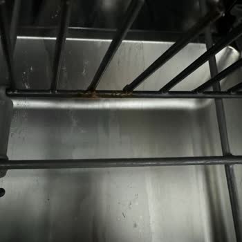 Paslanan Bulaşık Makinesi Sepetleri İçin Ücretsiz Değişim Talebi
