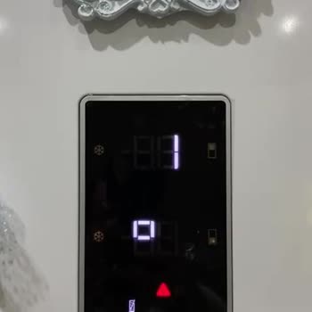 Ek