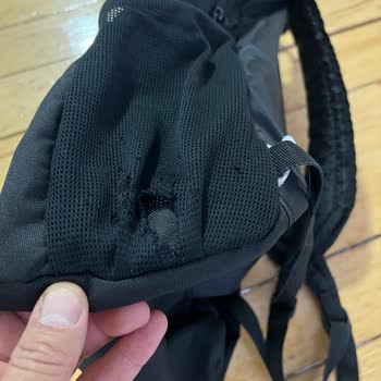 Decathlon 1 Yıl Olmadan Çanta Yırtıldı