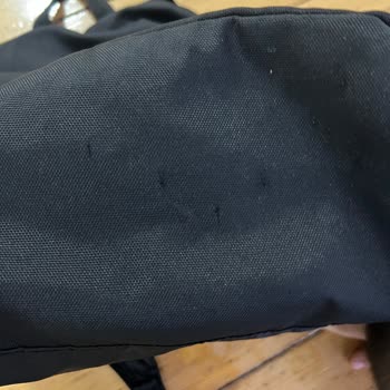 Decathlon 1 Yıl Olmadan Çanta Yırtıldı