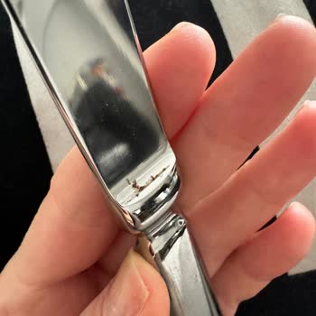 Paslanan Çatal Bıçak Takımı Ve Yetersiz Garanti Süresi