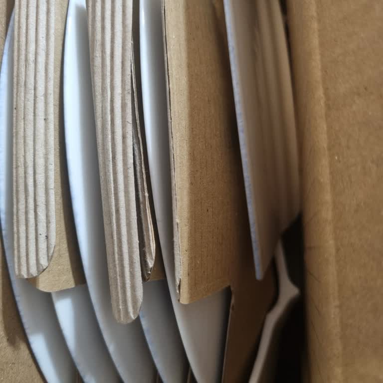 Kırık Yemek Takımı Kabusu