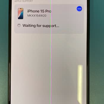 İphone 15 Pro'da Garanti Sorunu: Renkli Çizgi Mağduriyeti