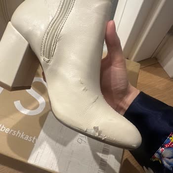 Bershka Botlarının Kalitesizliği Karşısında Şok Oldum