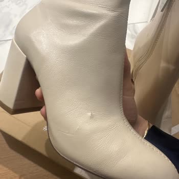 Bershka Botlarının Kalitesizliği Karşısında Şok Oldum