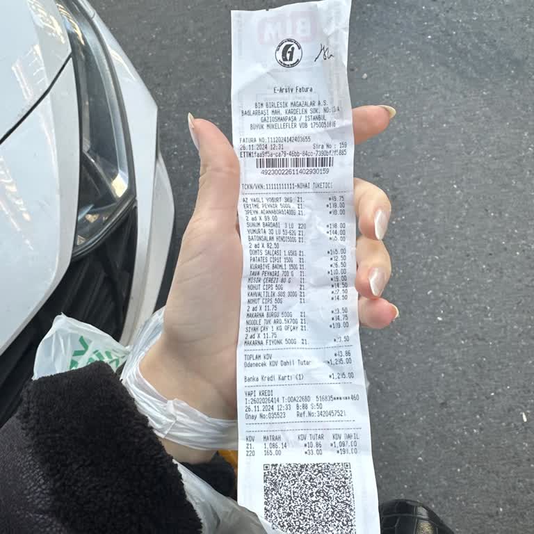 BİM Şubesinde Zorla Ödetilen Kırık Ürün