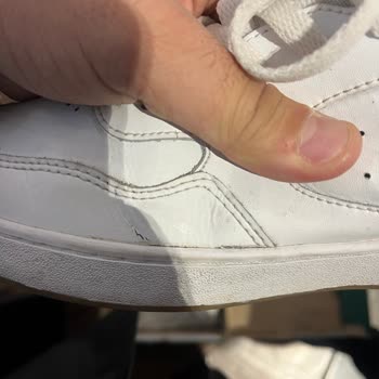 Lacoste Ayakkabıda Kalitesiz Malzeme Ve Yetersiz İade