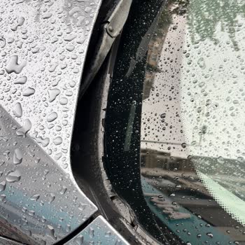 BMW Ön Cam Altı Plastik Sorunu: Hatalı Üretim Ve Değişim Talebi