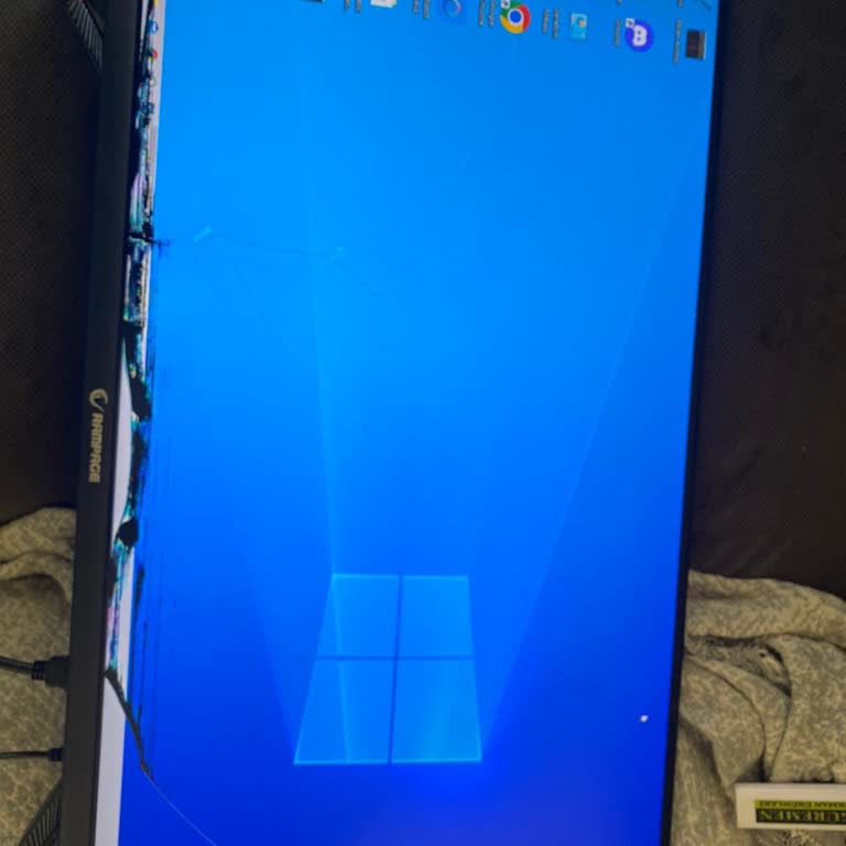 Arızalı Monitör Ve Ücretli Onarım Sorunu