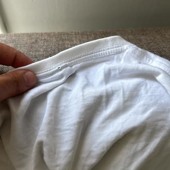 Çamaşır Makinesi Kullanımı Sonrası Yırtılan Kıyafetler Ve Yanıltıcı Servis Hizmeti