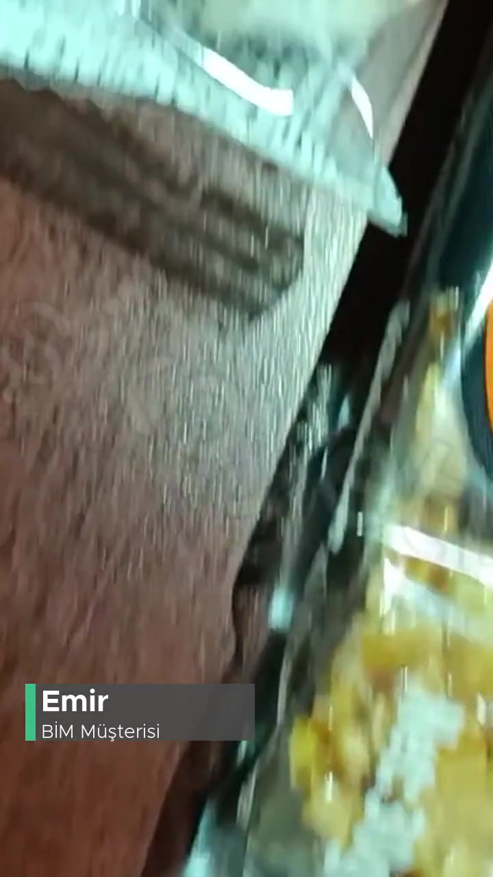 BİM'den Çikolata Aldım Kurt Çıktı 4 Tane! videonun kapak resmi