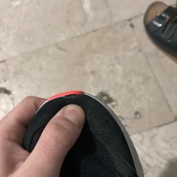 Skechers Ayakkabının Kalitesizliği Şaşırtıyor