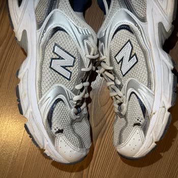 Dayanıklılığı Sorgulatan Ayakkabı: New Balance 530 Sorunu