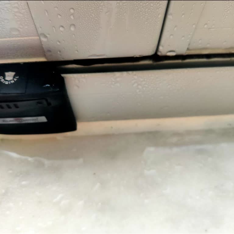 Balkon Camlarında Su Sızıntısı Ve İletişimsizlik