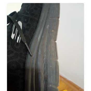 Skechers Ayakkabıda Beklenmedik Çatlaklar Ve Taban Erimesi