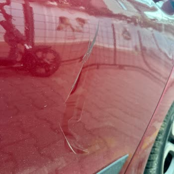 Park Halindeki Aracıma Çarpan Martı Motosiklet Ve İlgisiz Müşteri Hizmetleri