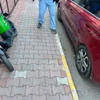 Park Halindeki Aracıma Çarpan Martı Motosiklet Ve İlgisiz Müşteri Hizmetleri