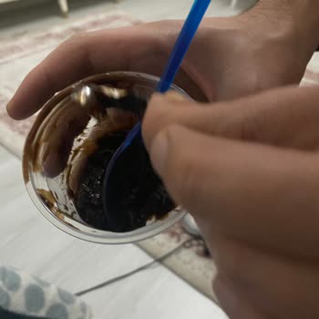 Saloon Burger Sufle Siparişimde Tehlikeli Madde: Sağlığımız Tehlikede!