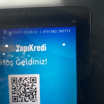 ATM'de Sıkışan Para Ve Yetersiz Destek
