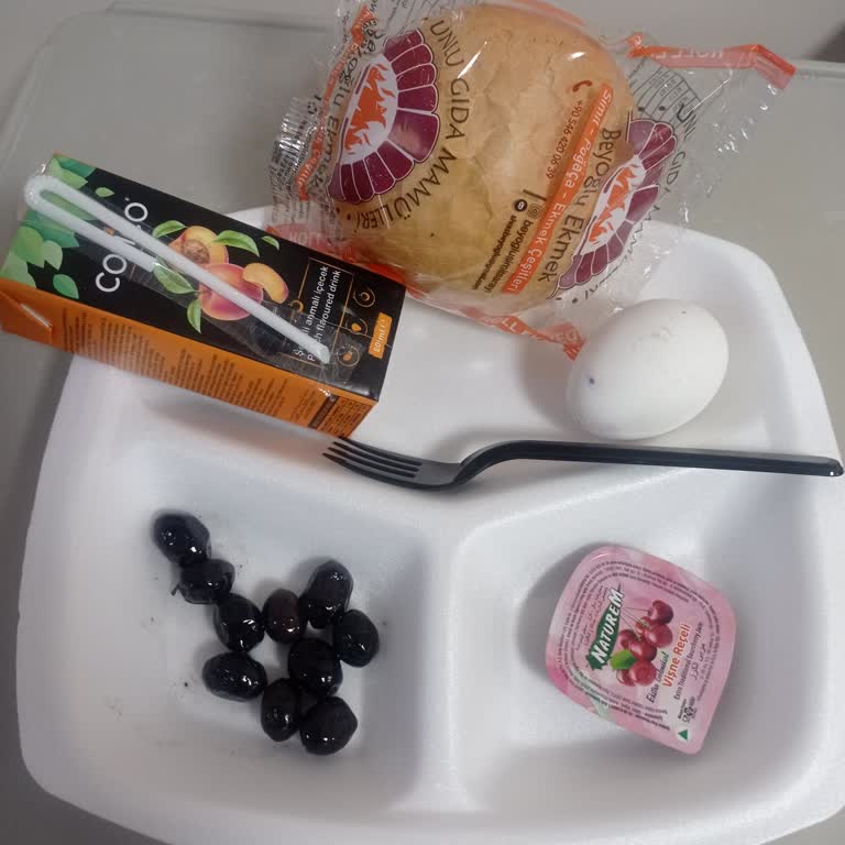 Cumhuriyet Üniversitesi Hastanesi Kahvaltısında Eksik Ve Yetersiz Seçenekler!