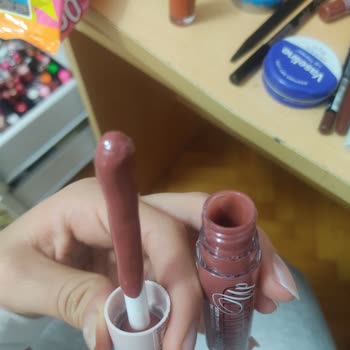 Pastel Gloss Ürünü Kullanılamaz Durumda Geldi