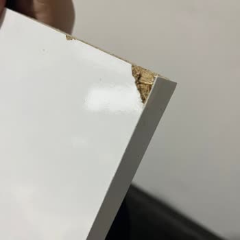 Kırık Dolap Ve Satıcı Tehditleriyle Karşı Karşıya