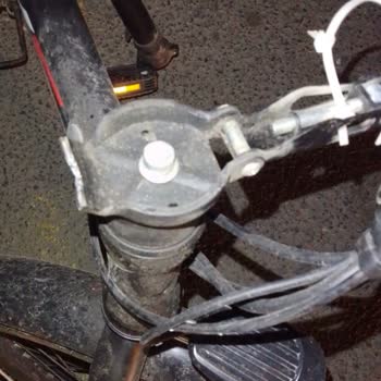 RKS MX30 Elektrikli Bisikletin Güvenlik Sorunu: Maşa Kırılması Ve Tehlike