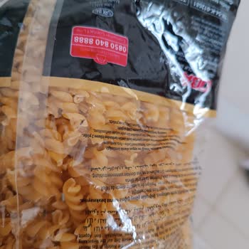 Oba Makarna Paketlerinden Böcek Çıktı: Üretim Kalitesi Sorgulanıyor